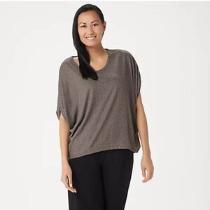 Lisa Rinna Collection Knit Batwing Gray Top
